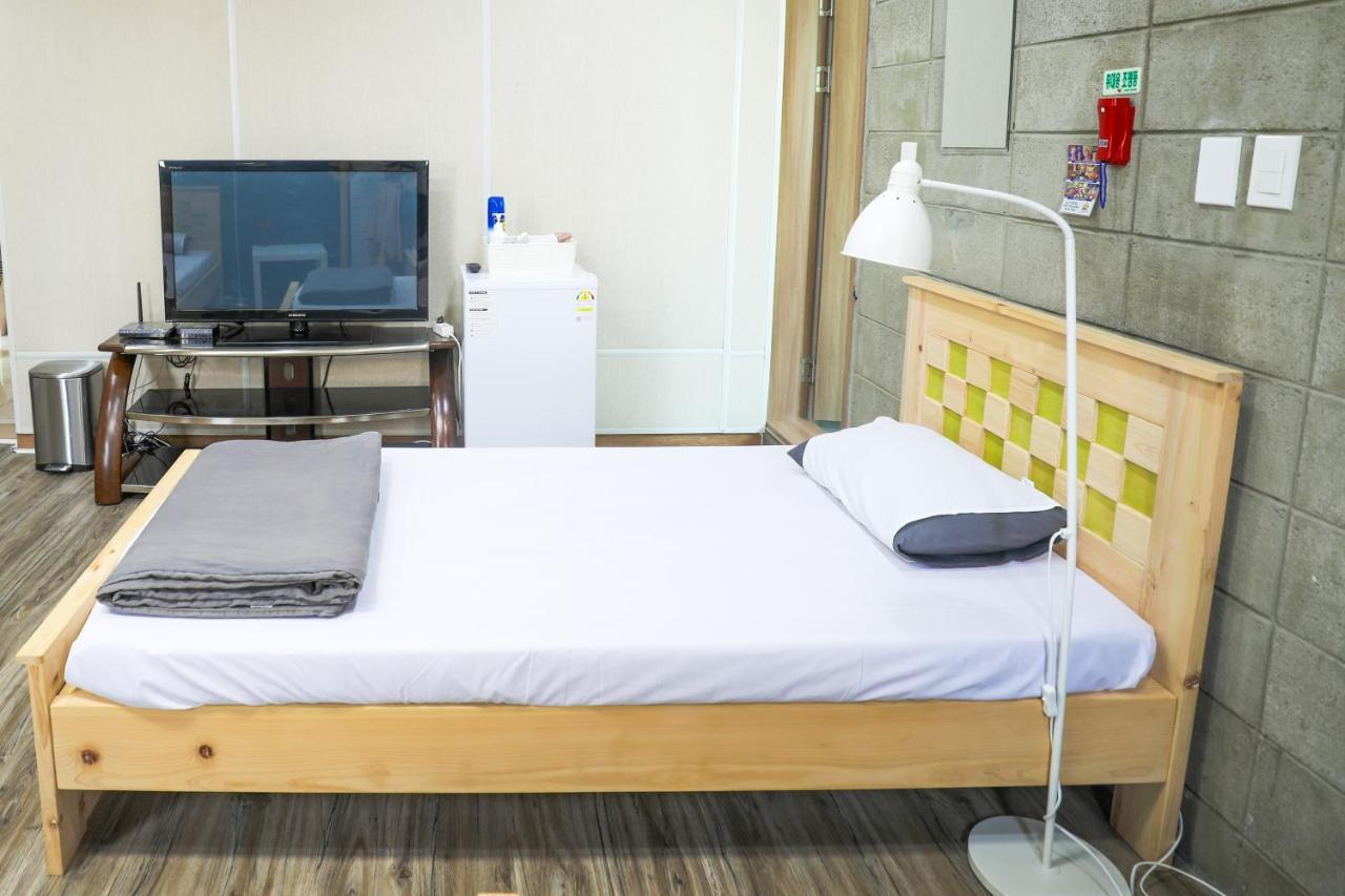 Daegu Midtown Hostel מראה חיצוני תמונה