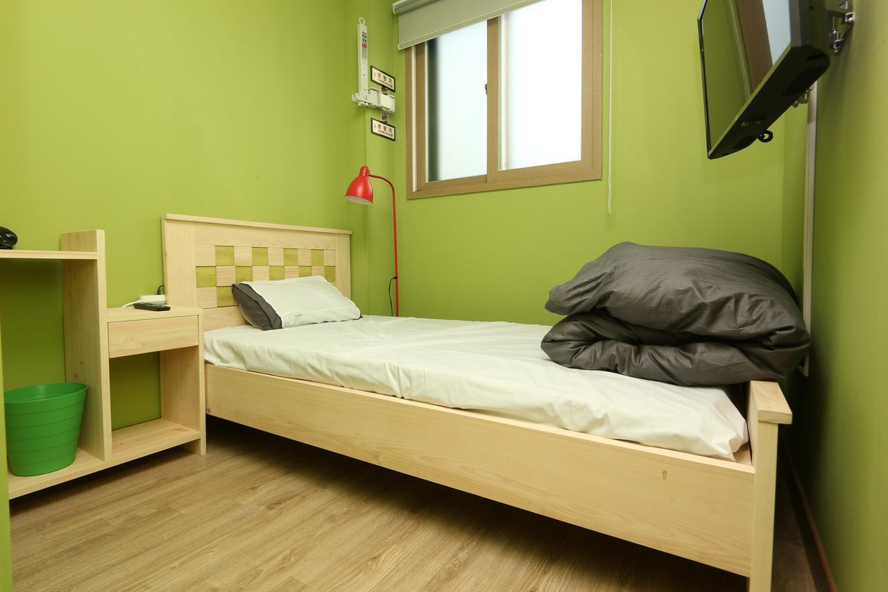 Daegu Midtown Hostel מראה חיצוני תמונה