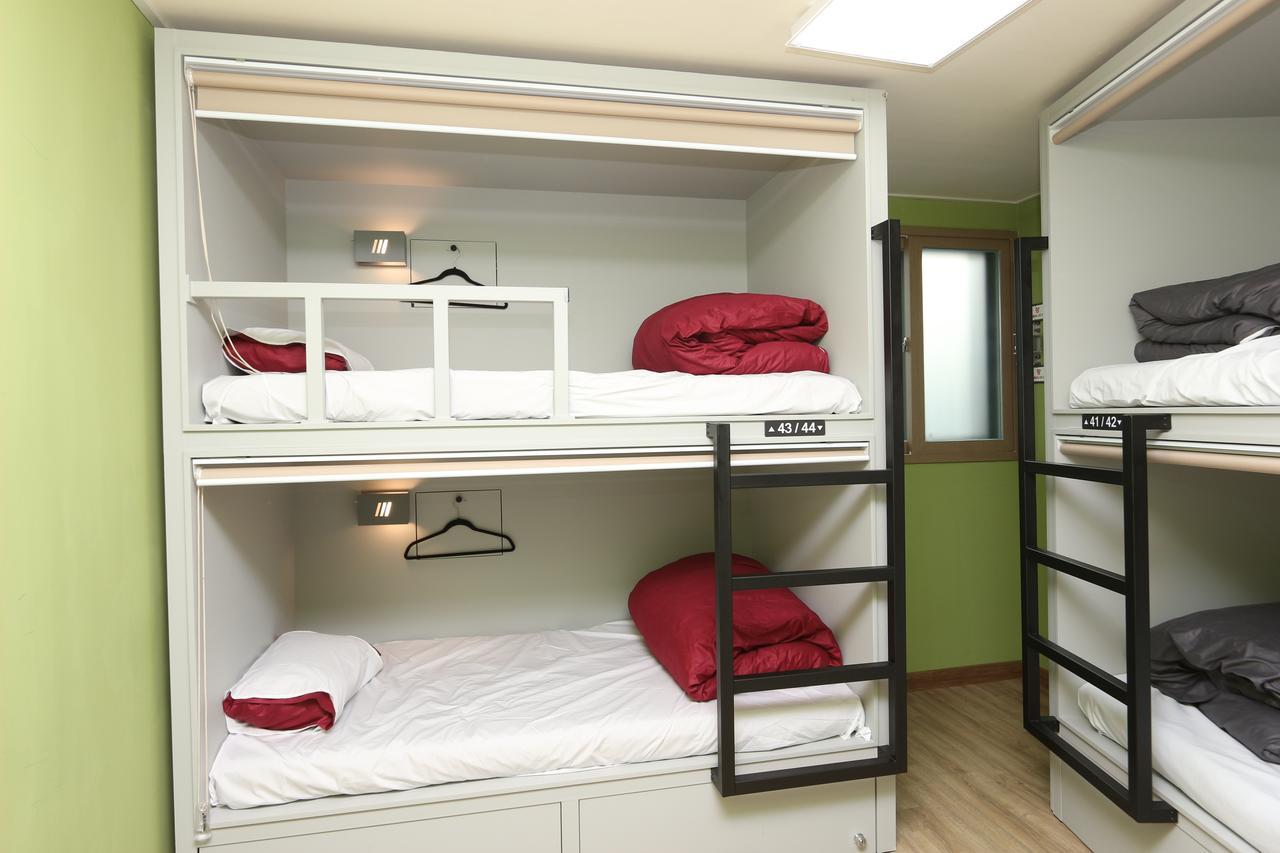 Daegu Midtown Hostel מראה חיצוני תמונה