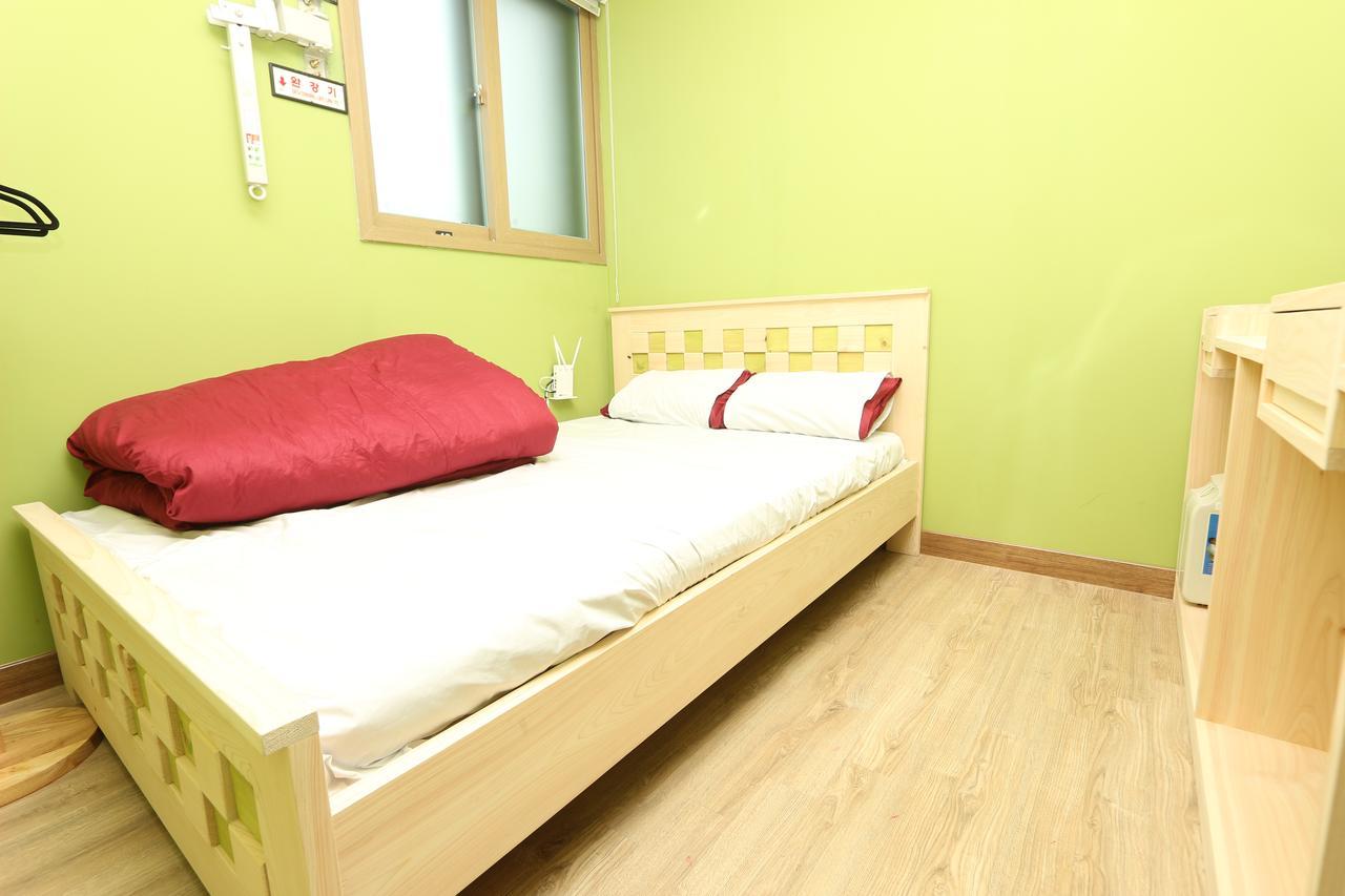 Daegu Midtown Hostel מראה חיצוני תמונה