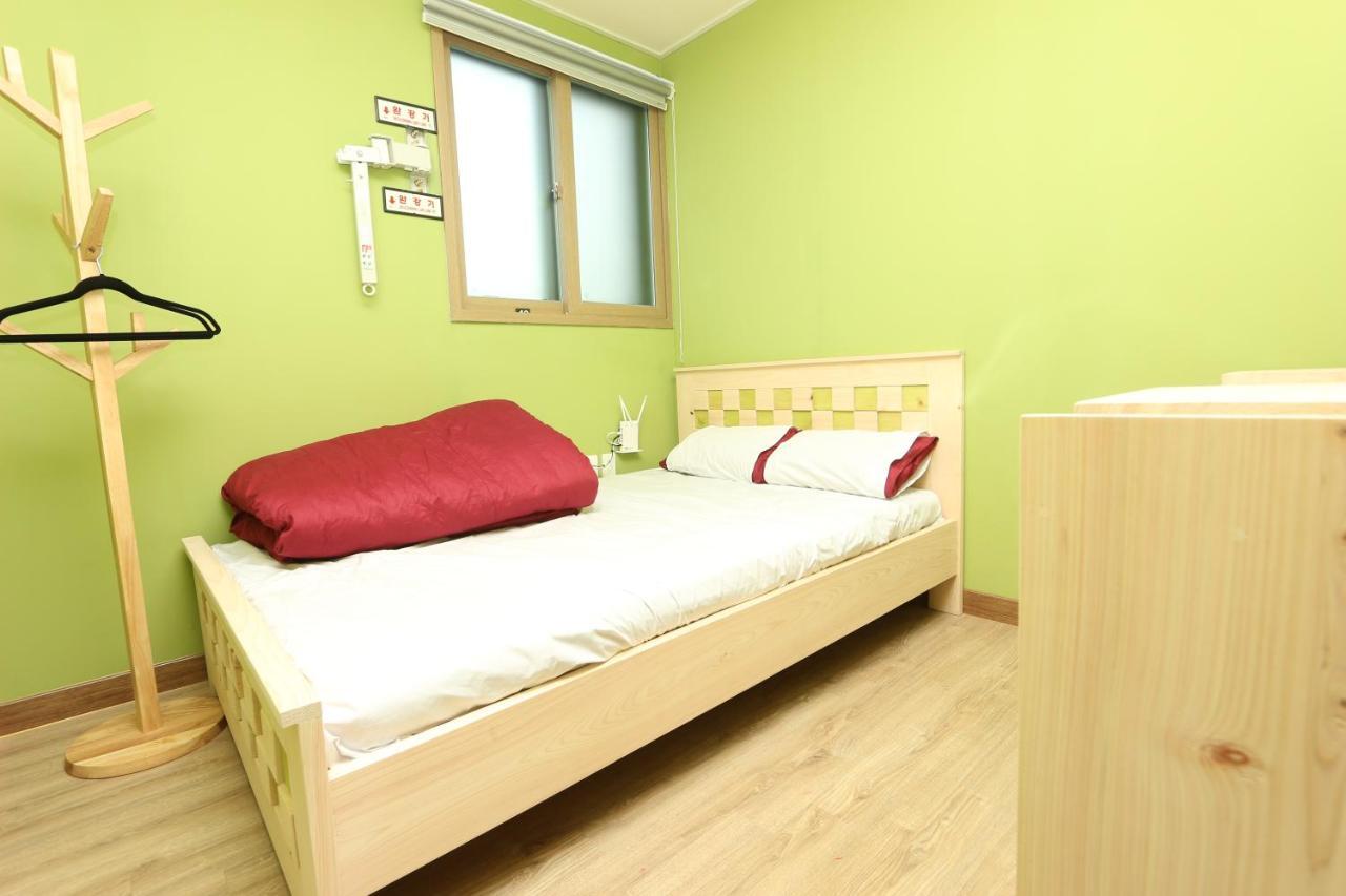 Daegu Midtown Hostel מראה חיצוני תמונה